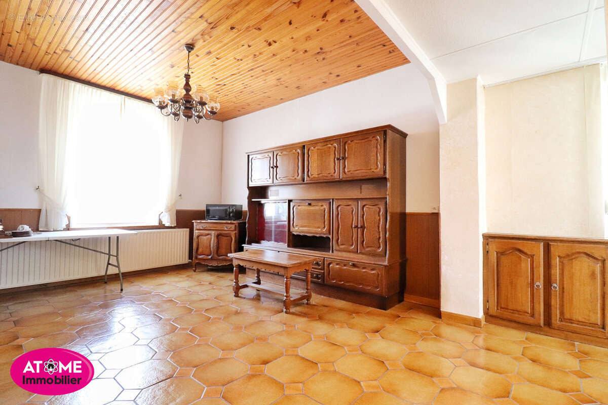 Maison à SAINTE-MARIE-AUX-CHENES