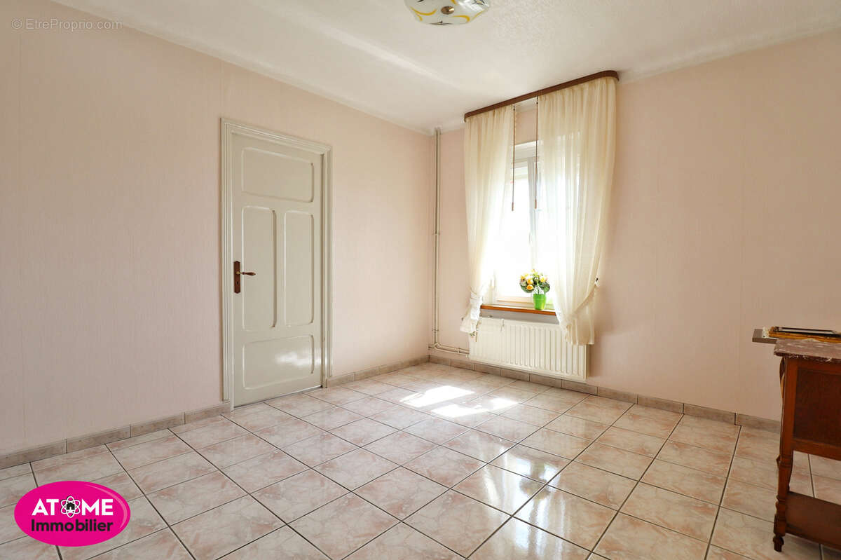 Maison à SAINTE-MARIE-AUX-CHENES