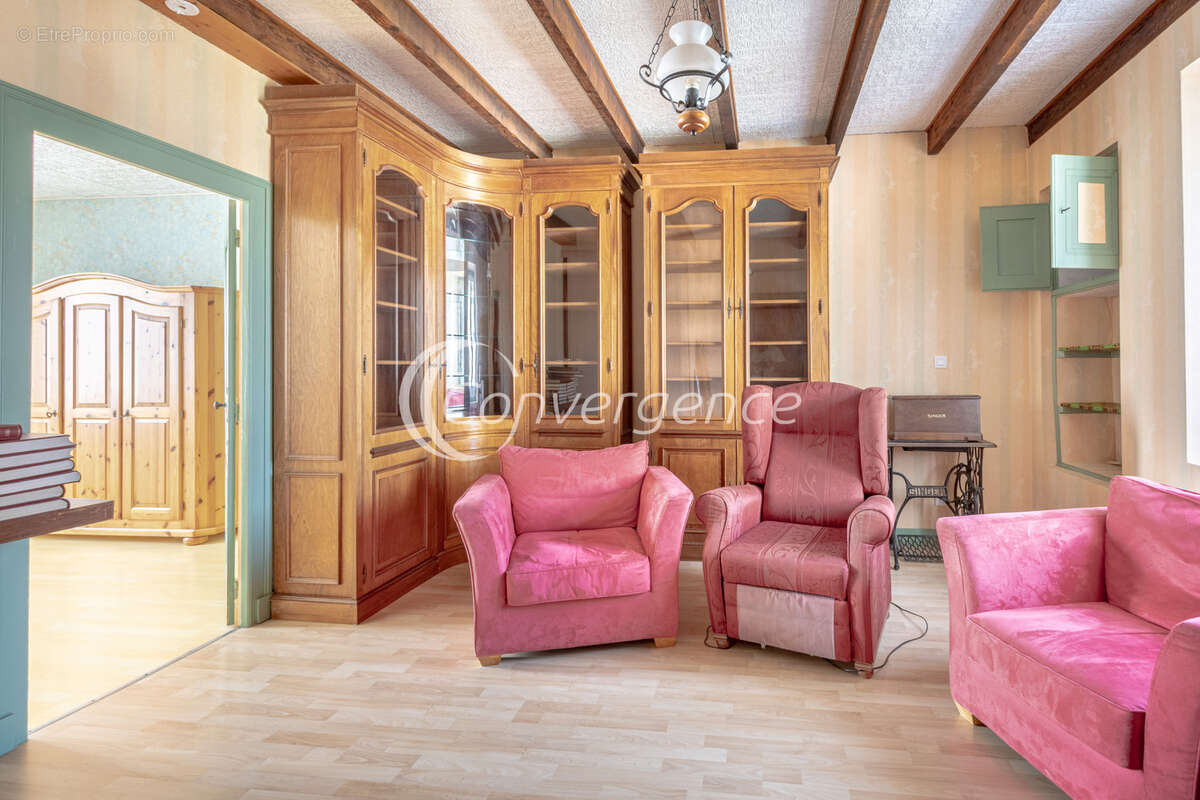 Maison à SAINT-JUNIEN