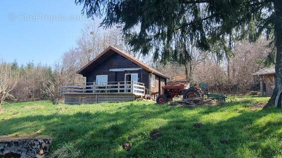Maison à CHATEL-MONTAGNE