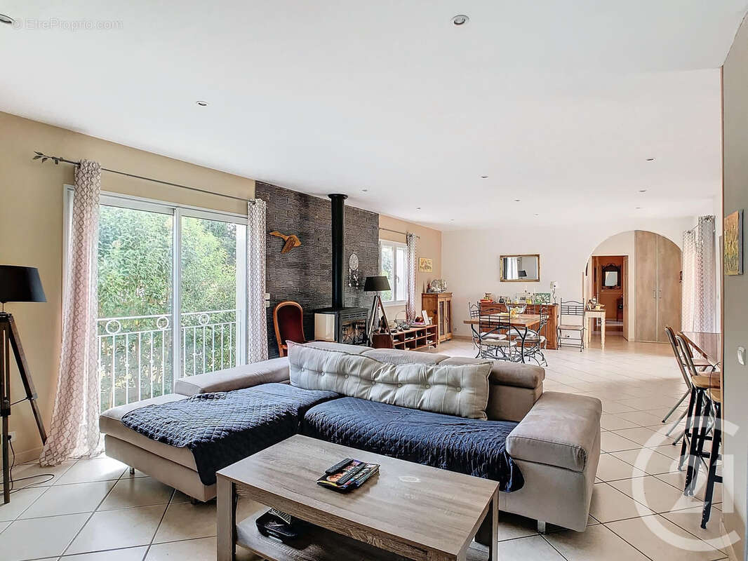 Maison à SAINT-MARTIN-DE-LONDRES