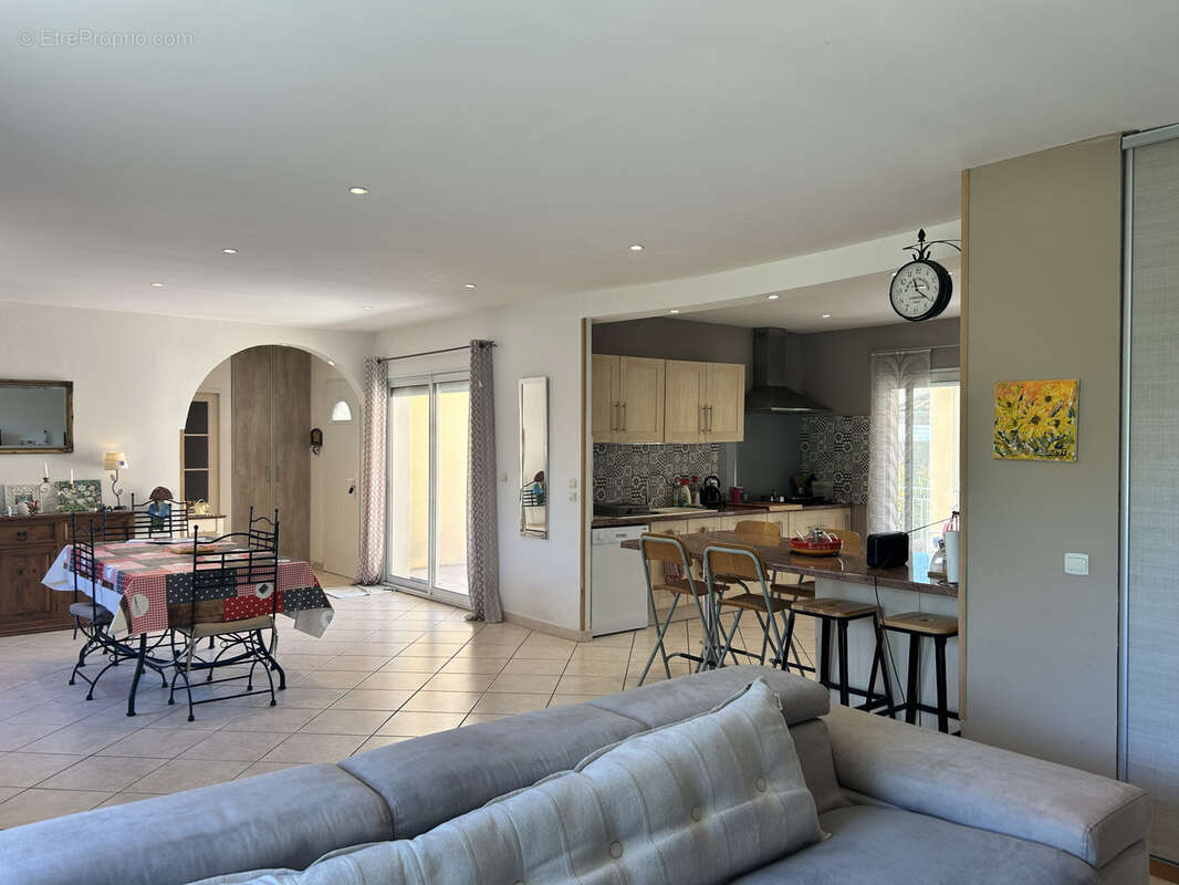 Maison à SAINT-MARTIN-DE-LONDRES