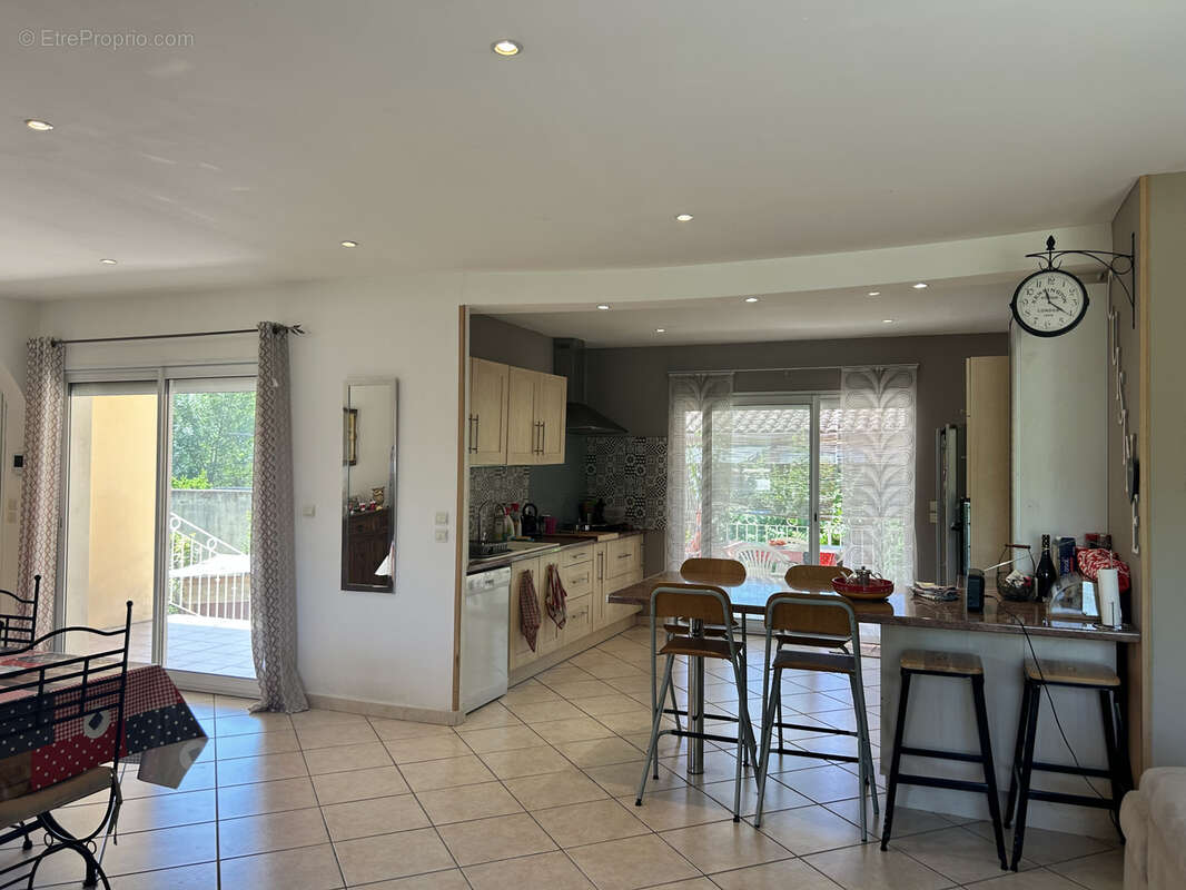 Maison à SAINT-MARTIN-DE-LONDRES