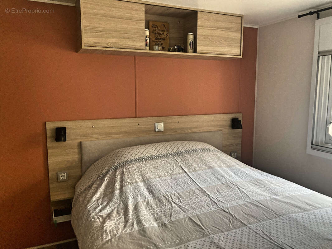 Terrain à MENESPLET