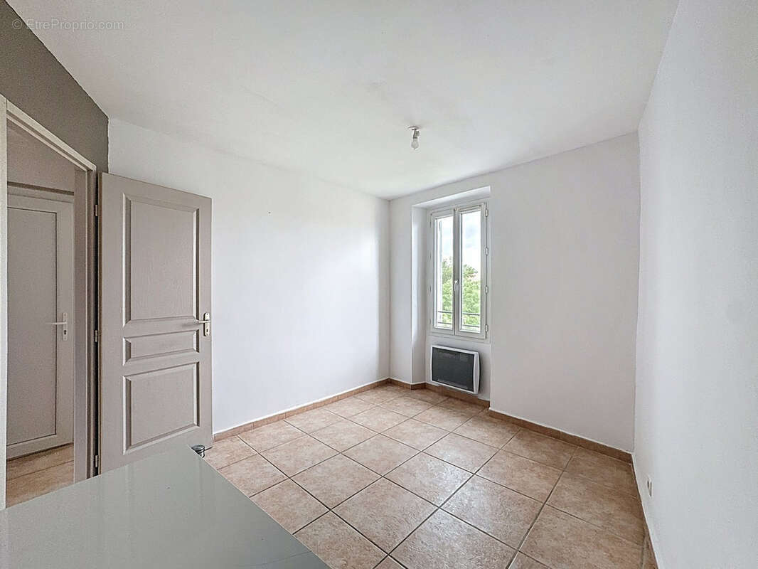 Appartement à TRETS