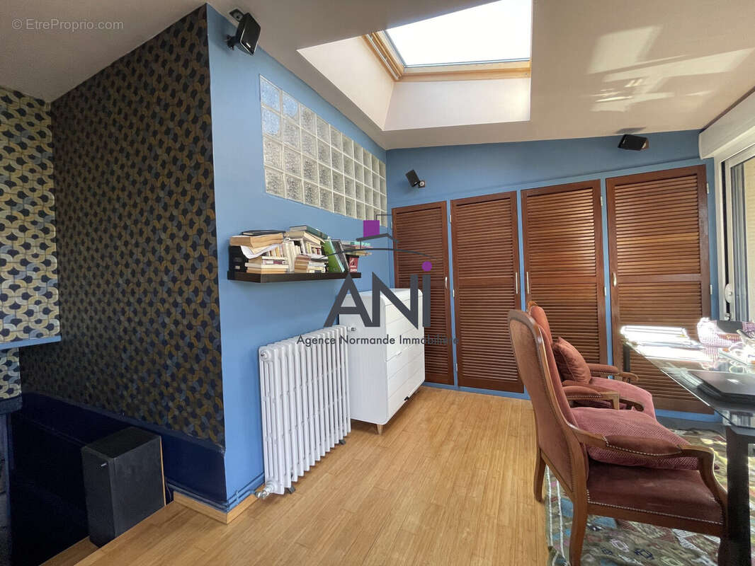 Maison à ARQUES-LA-BATAILLE