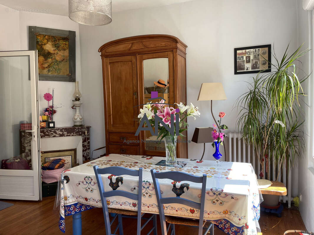 Maison à ARQUES-LA-BATAILLE