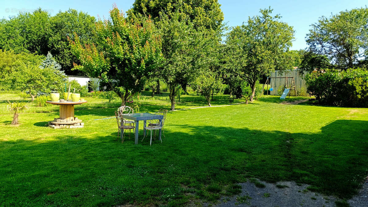 Maison à FROHEN-LE-GRAND