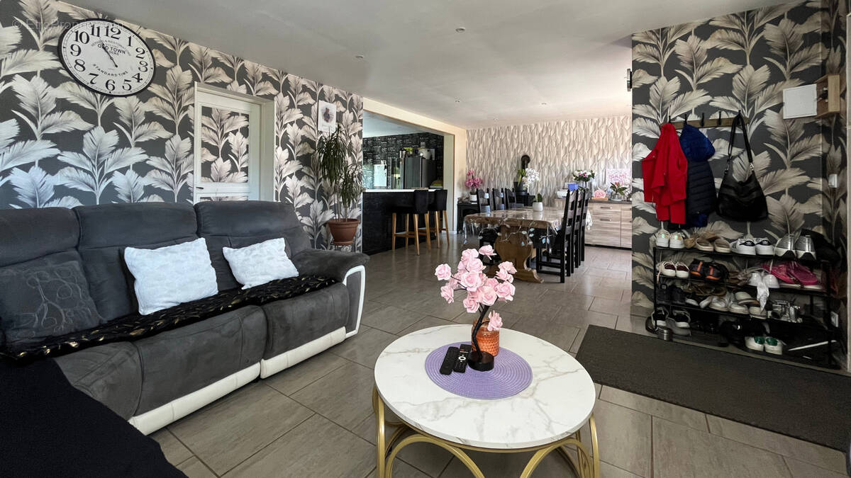 Maison à FROHEN-LE-GRAND