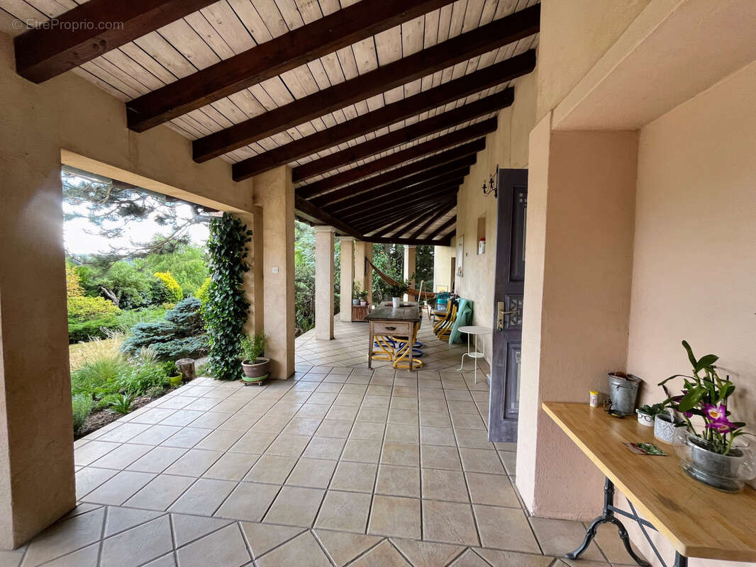 Maison à ROZIER-COTES-D&#039;AUREC