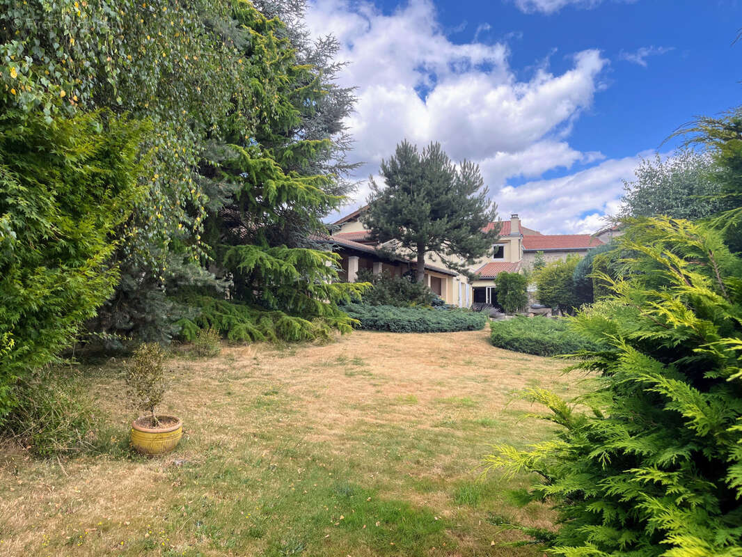 Maison à ROZIER-COTES-D&#039;AUREC