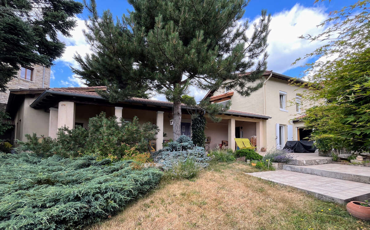 Maison à ROZIER-COTES-D&#039;AUREC