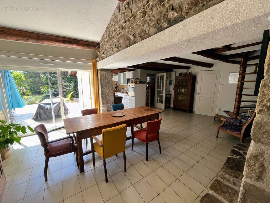 Maison à ROZIER-COTES-D&#039;AUREC