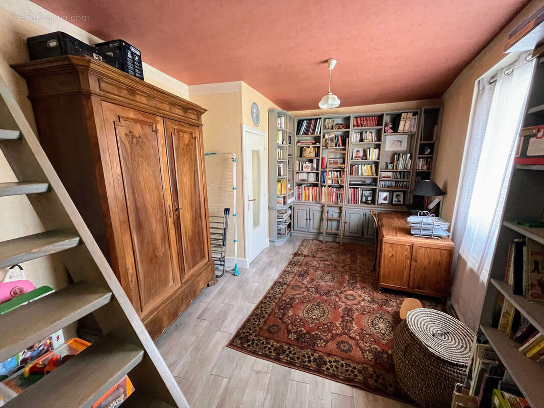 Maison à ROZIER-COTES-D&#039;AUREC