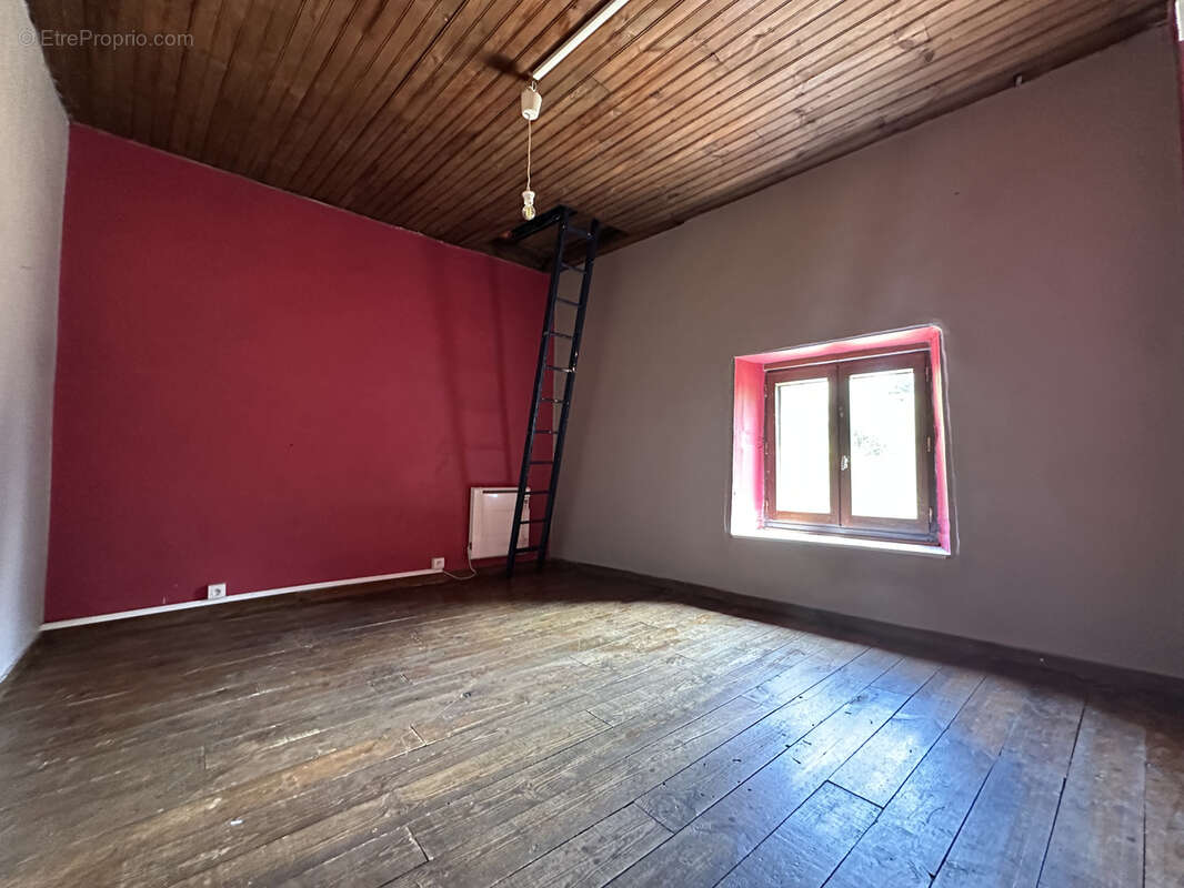 Maison à AUREC-SUR-LOIRE