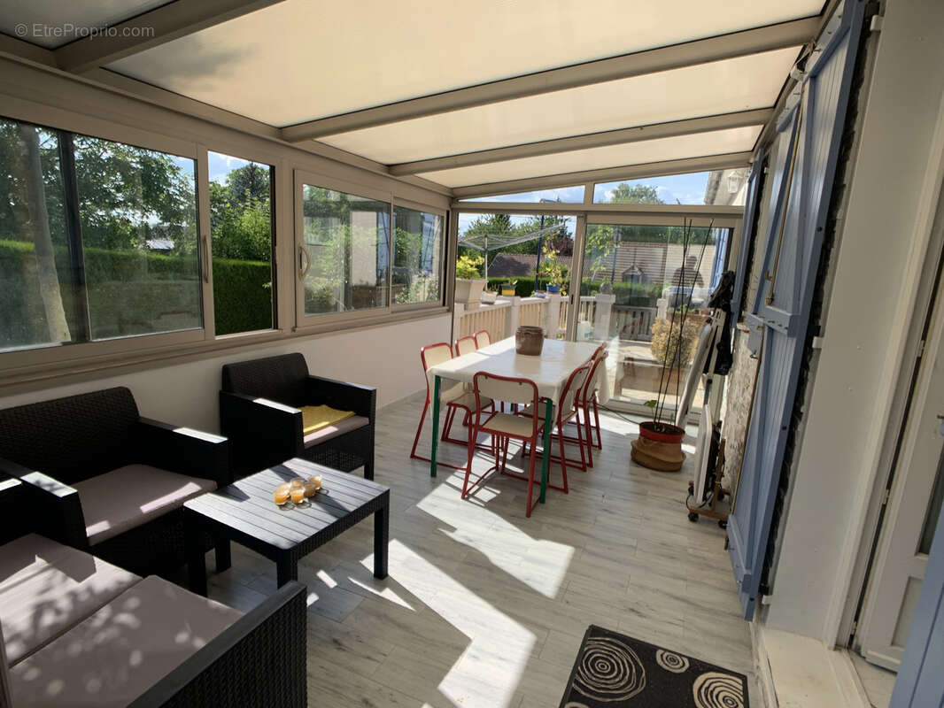 Maison à CHAUCONIN-NEUFMONTIERS