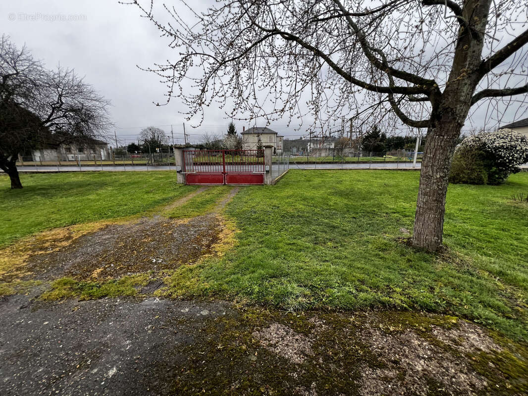 Terrain à INGRANDES