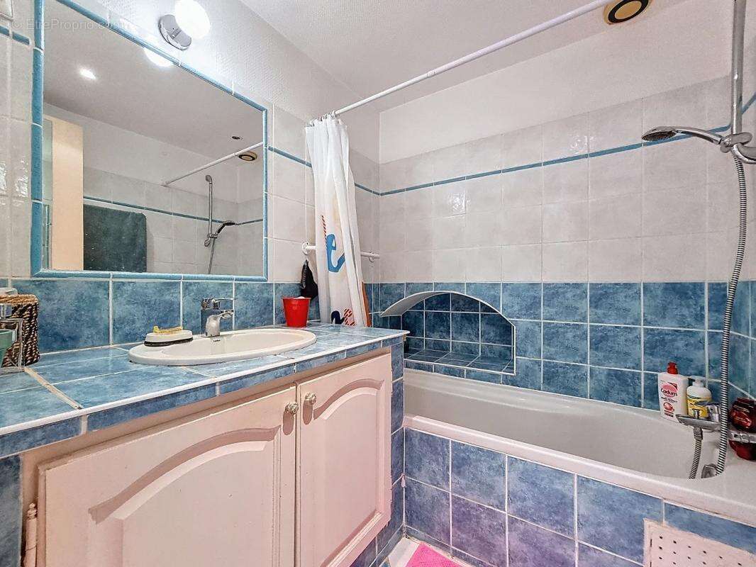 Appartement à LE CANNET