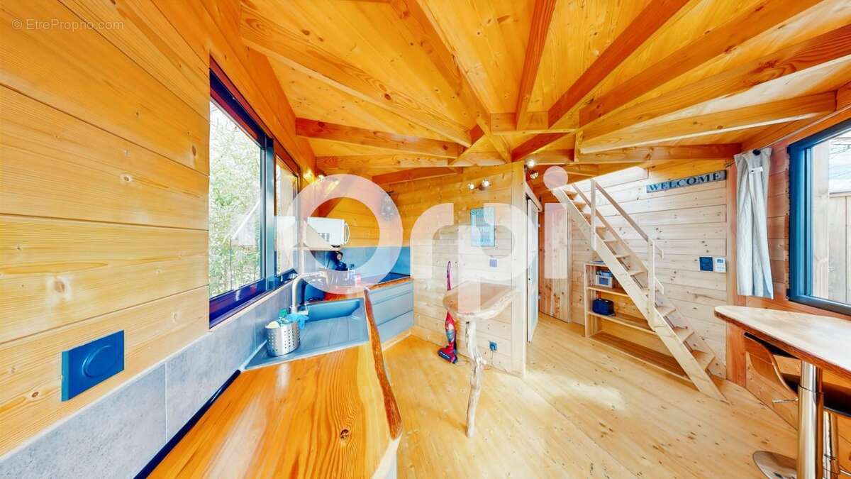 Maison à SAINT-ALBAN-AURIOLLES