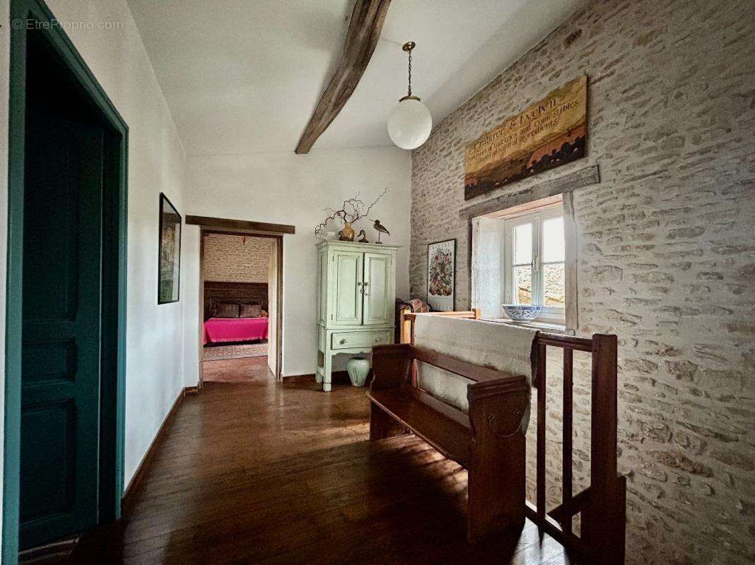 Maison à LA MOTHE-SAINT-HERAY