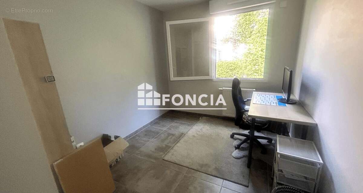 Maison à MONTELIMAR