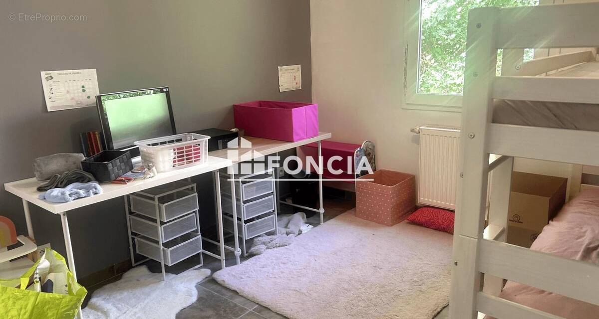 Maison à MONTELIMAR