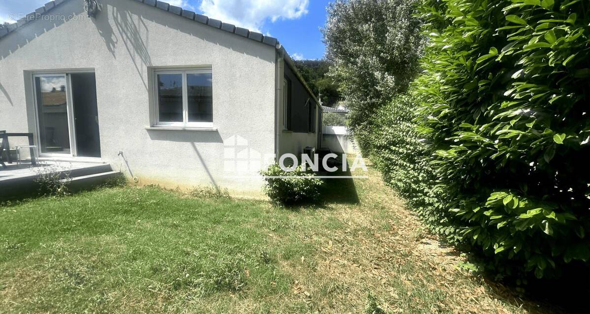 Maison à MONTELIMAR