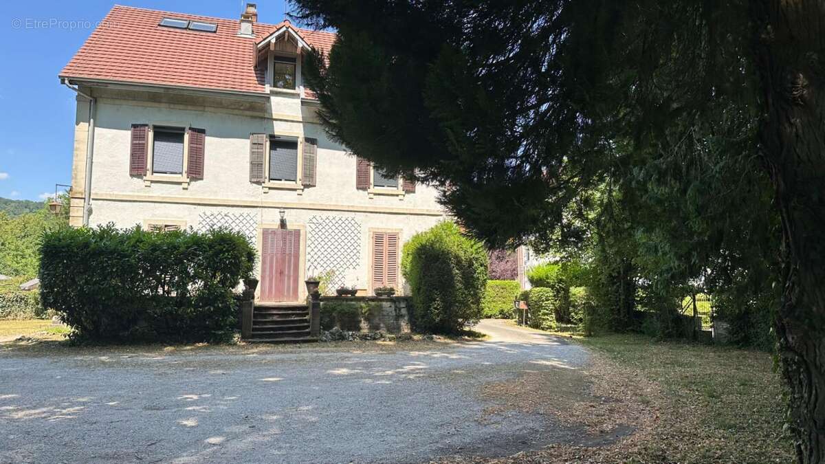 Appartement à VOUJEAUCOURT