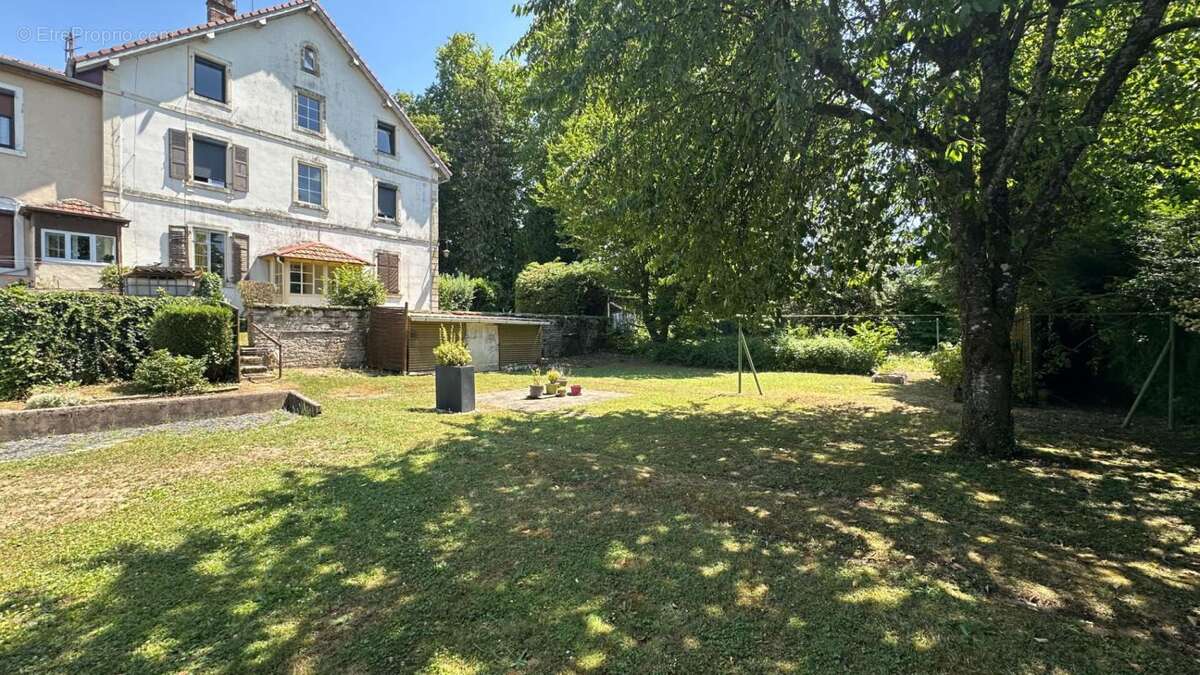 Appartement à VOUJEAUCOURT