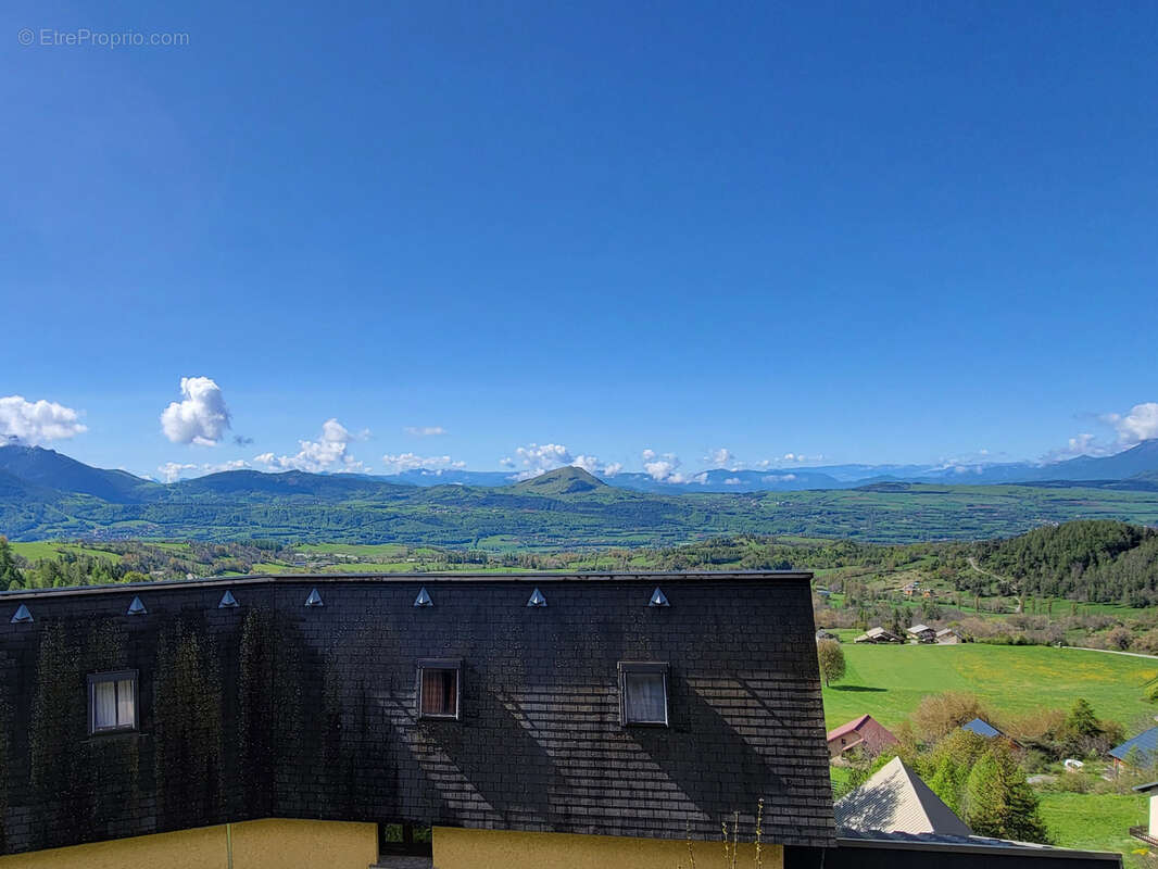 Appartement à SAINT-MICHEL-DE-CHAILLOL