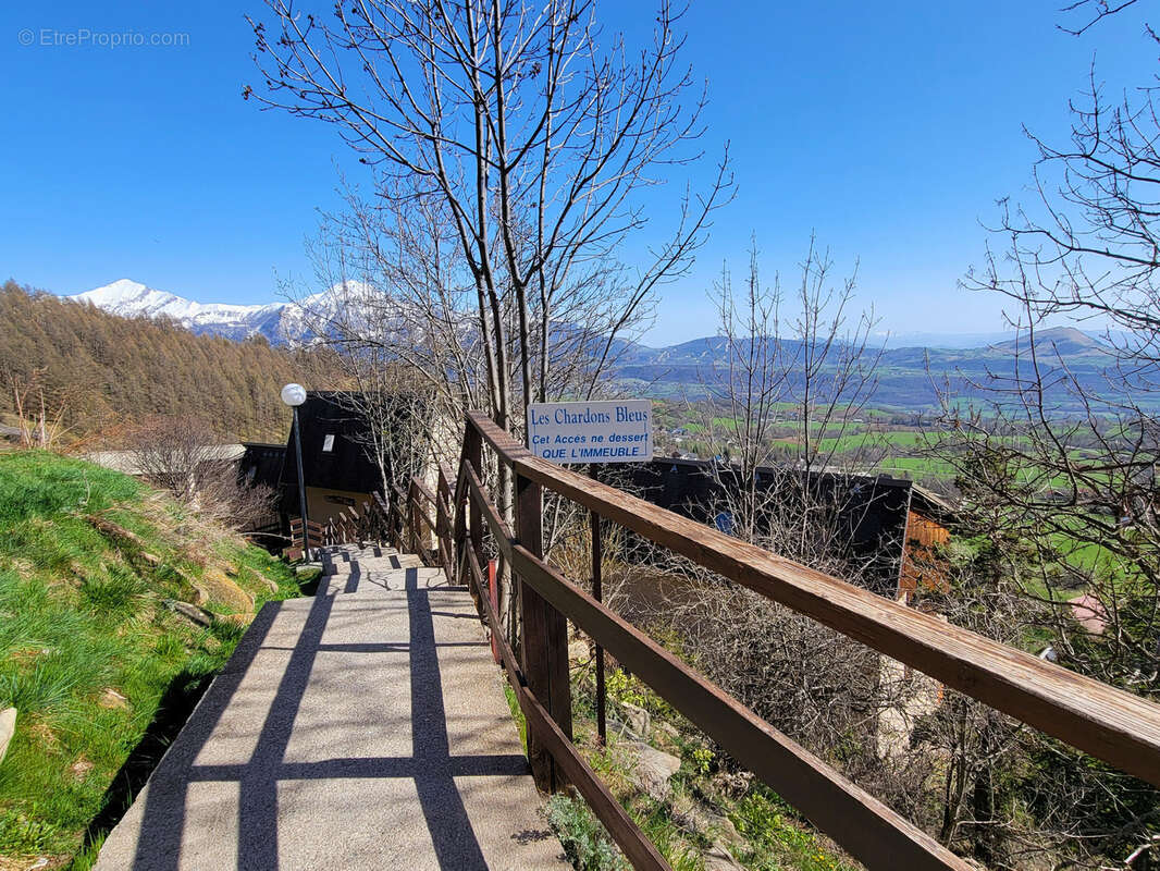 Appartement à SAINT-MICHEL-DE-CHAILLOL