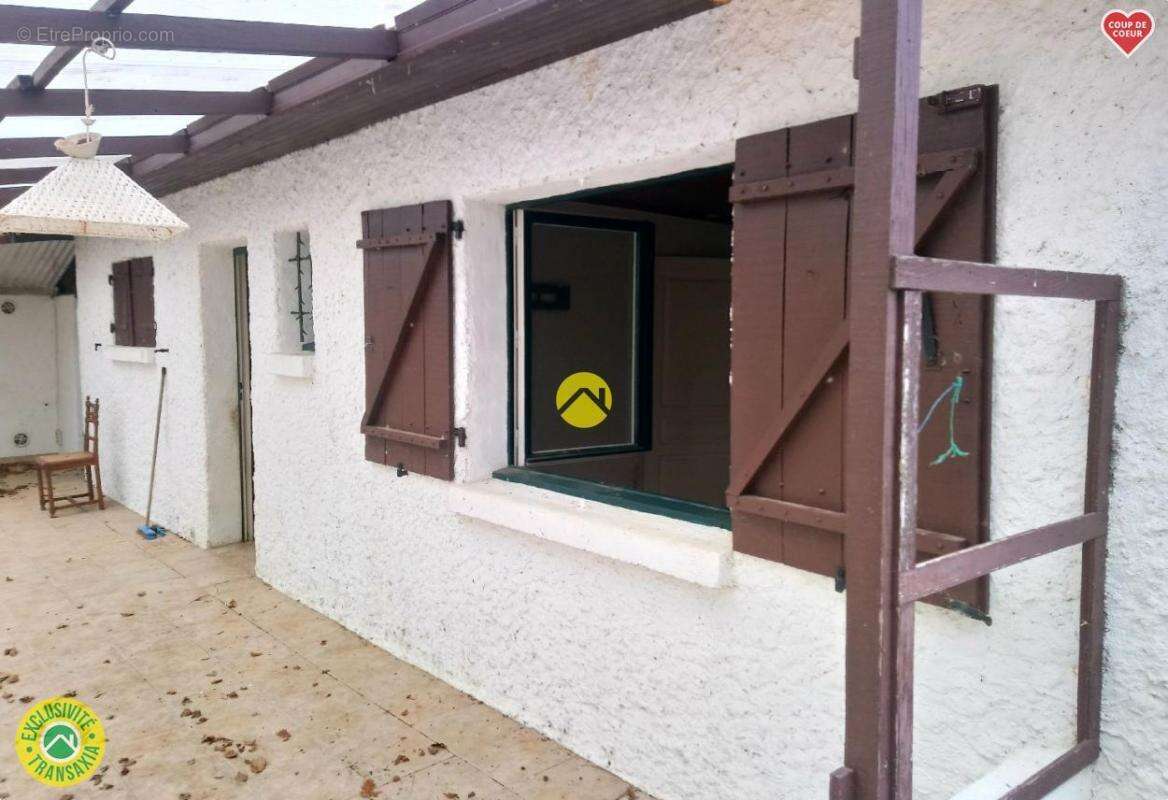 Maison à LURCY-LEVIS