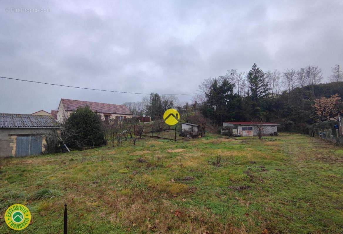 Terrain à JOUET-SUR-L&#039;AUBOIS