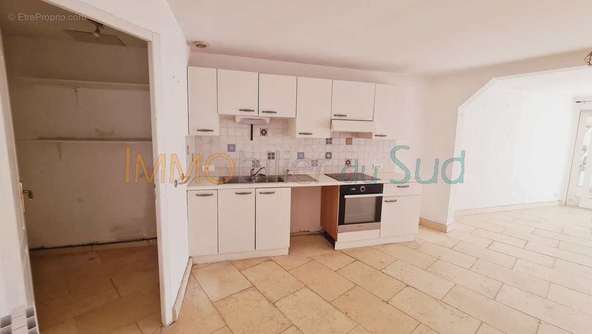 Appartement à LEZAN