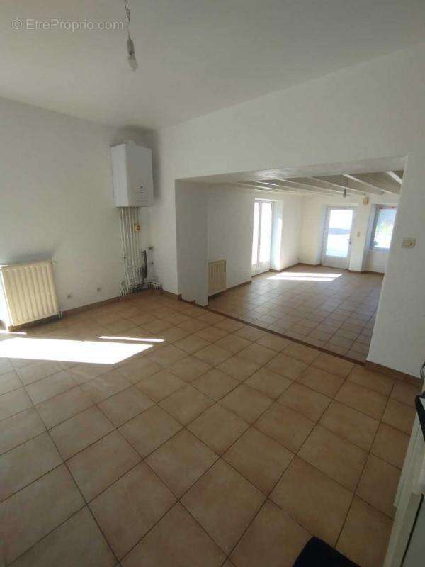 Maison à CORCOUE-SUR-LOGNE