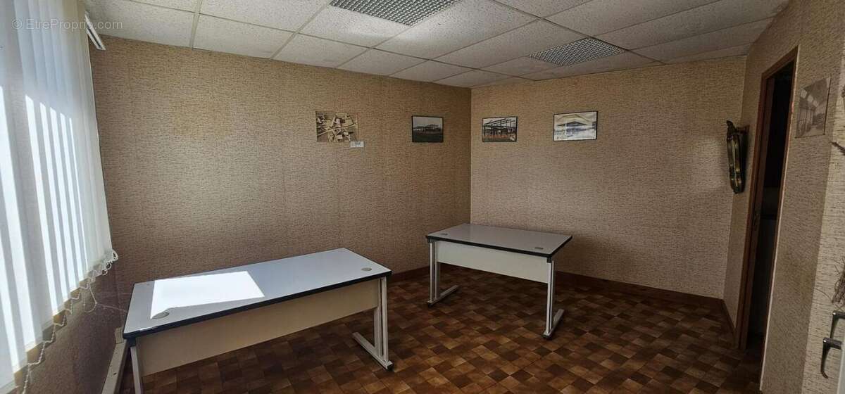 Commerce à LE PECHEREAU