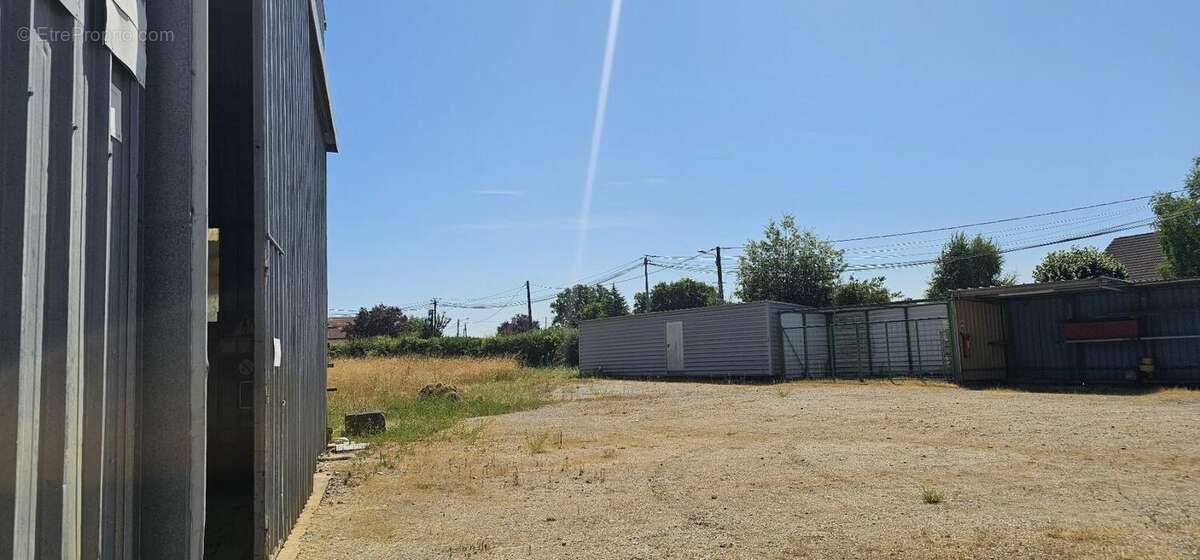 Commerce à LE PECHEREAU