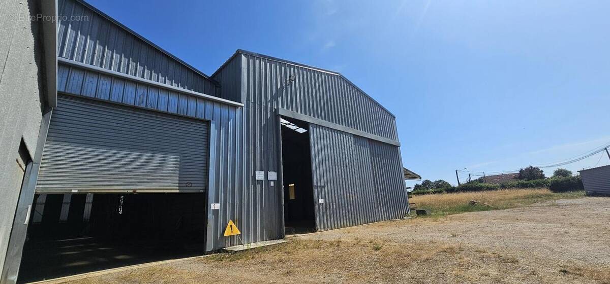 Commerce à LE PECHEREAU