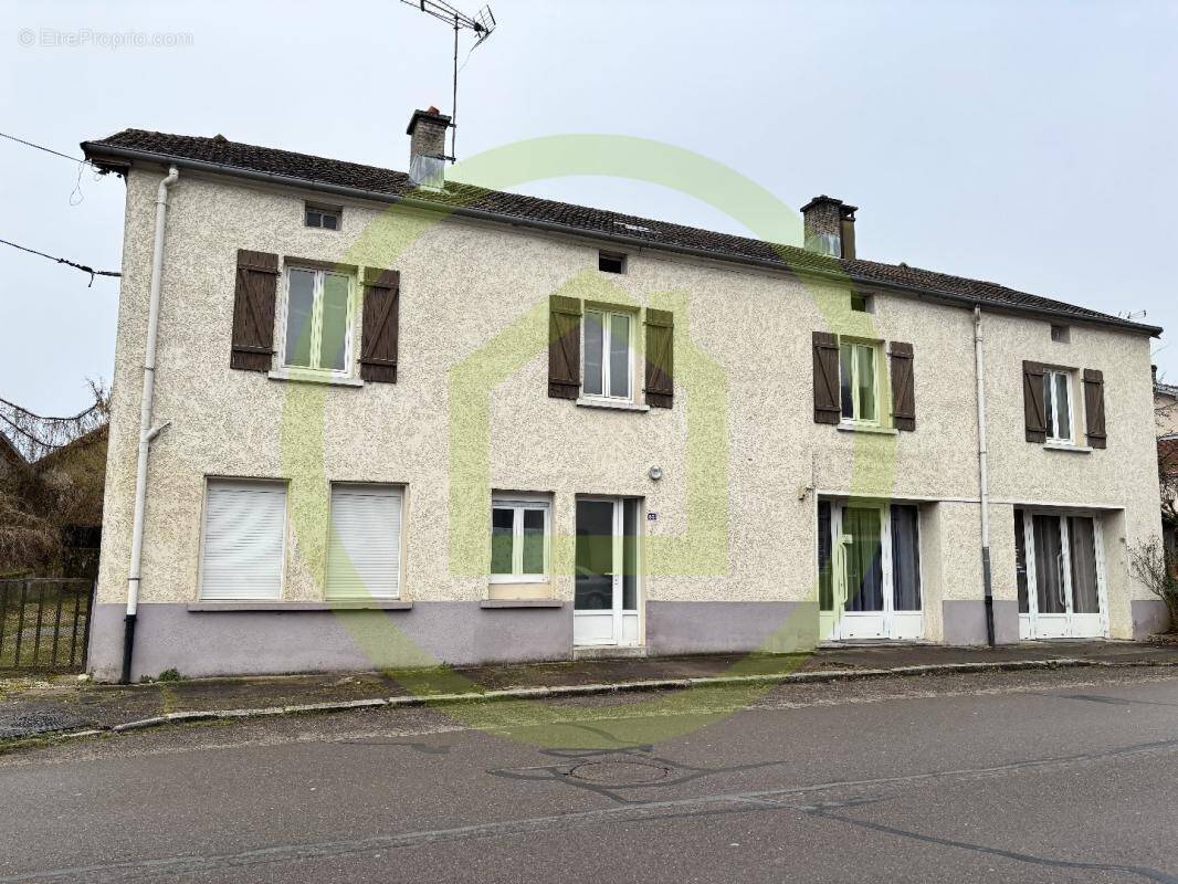 Appartement à LUXEUIL-LES-BAINS