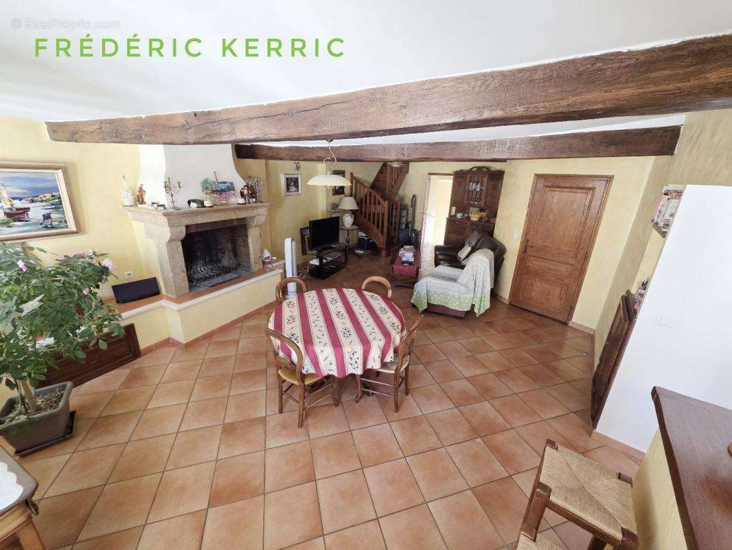 Appartement à LE LUC