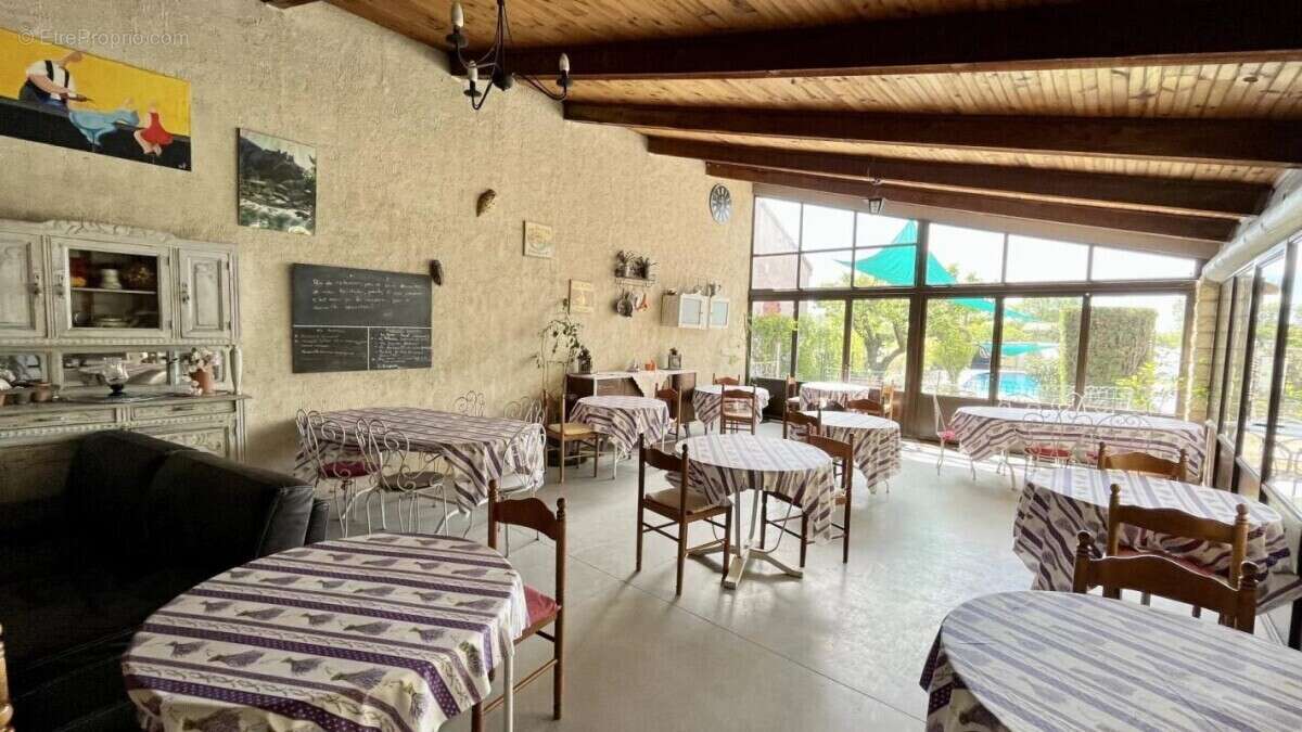 Maison à SAUMANE-DE-VAUCLUSE