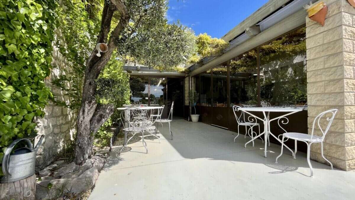 Maison à SAUMANE-DE-VAUCLUSE