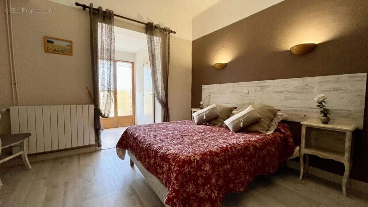 Maison à SAUMANE-DE-VAUCLUSE