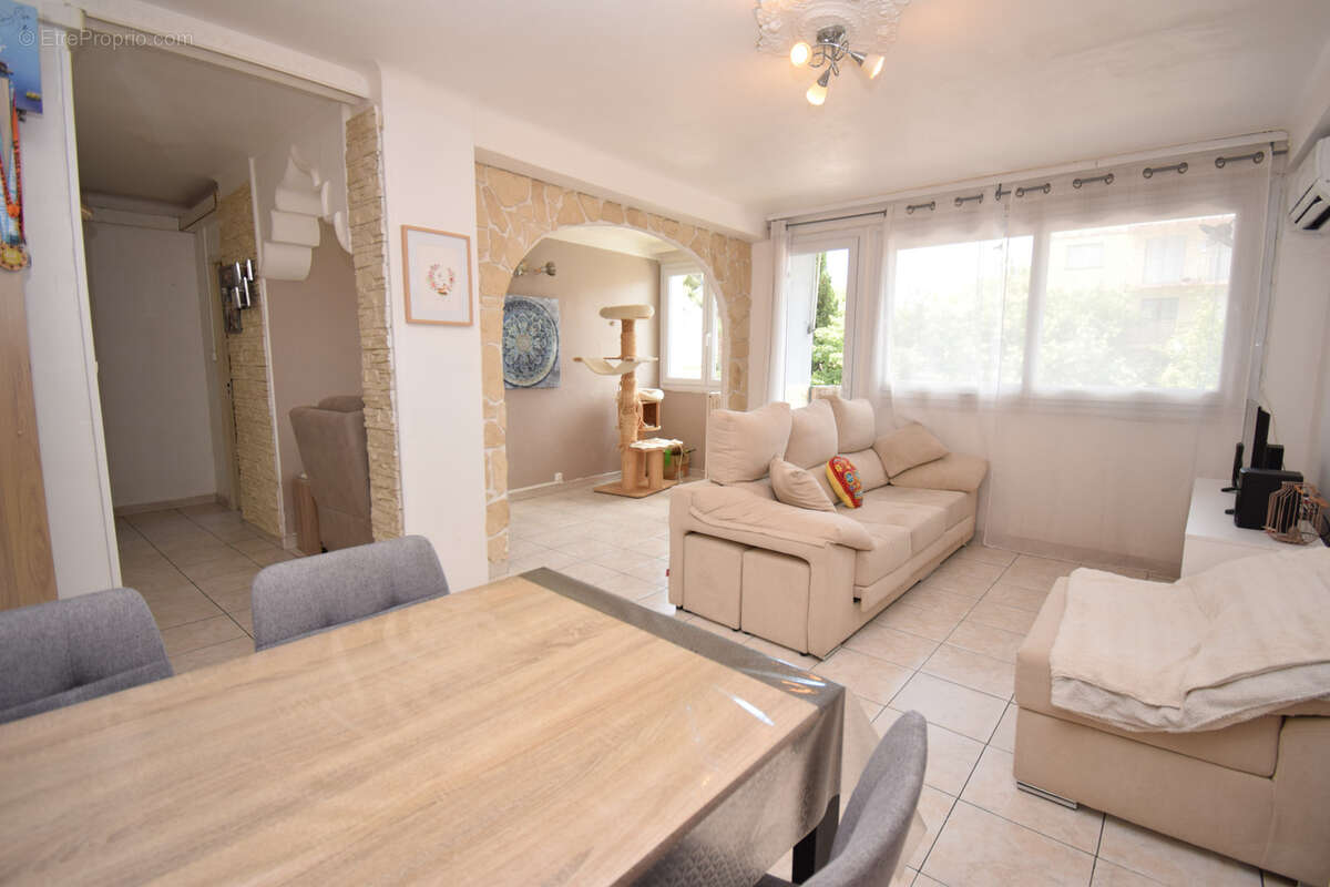 Appartement à CASTELNAU-LE-LEZ