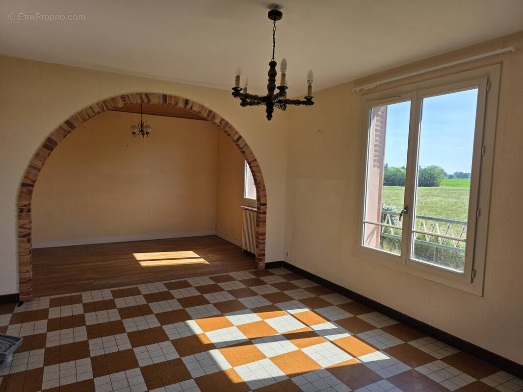 Maison à CHAMPIGNELLES