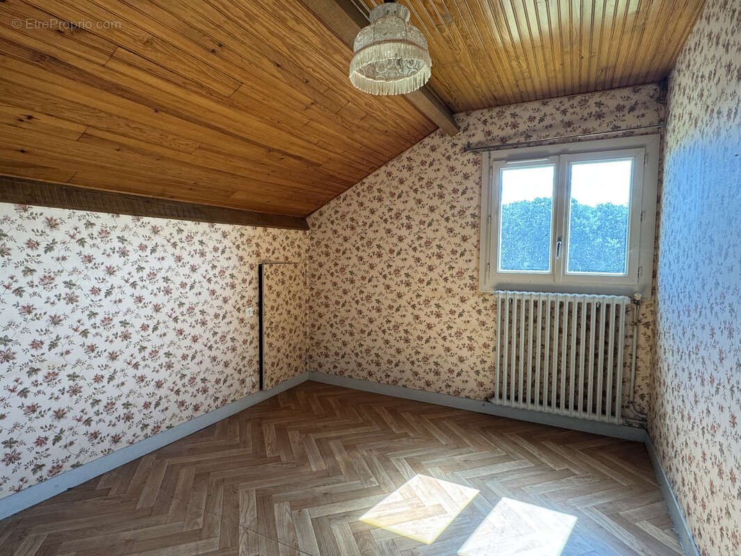 Maison à CHAMPIGNELLES