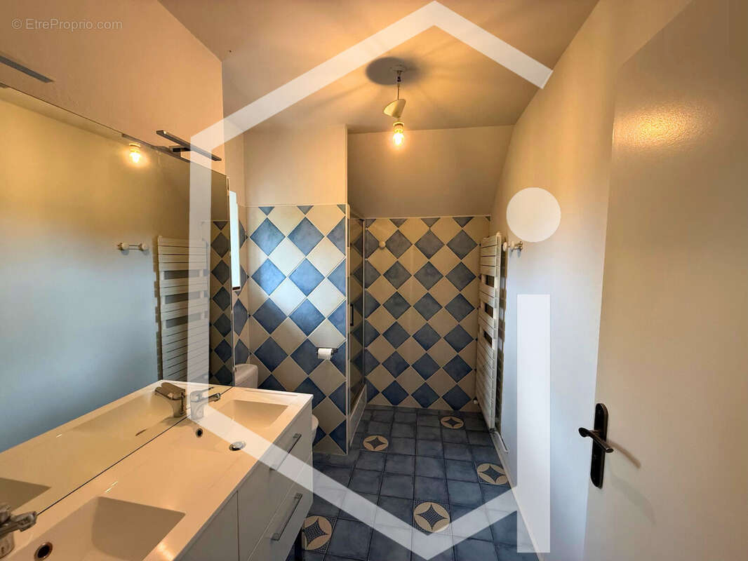 Maison à LA CHARITE-SUR-LOIRE