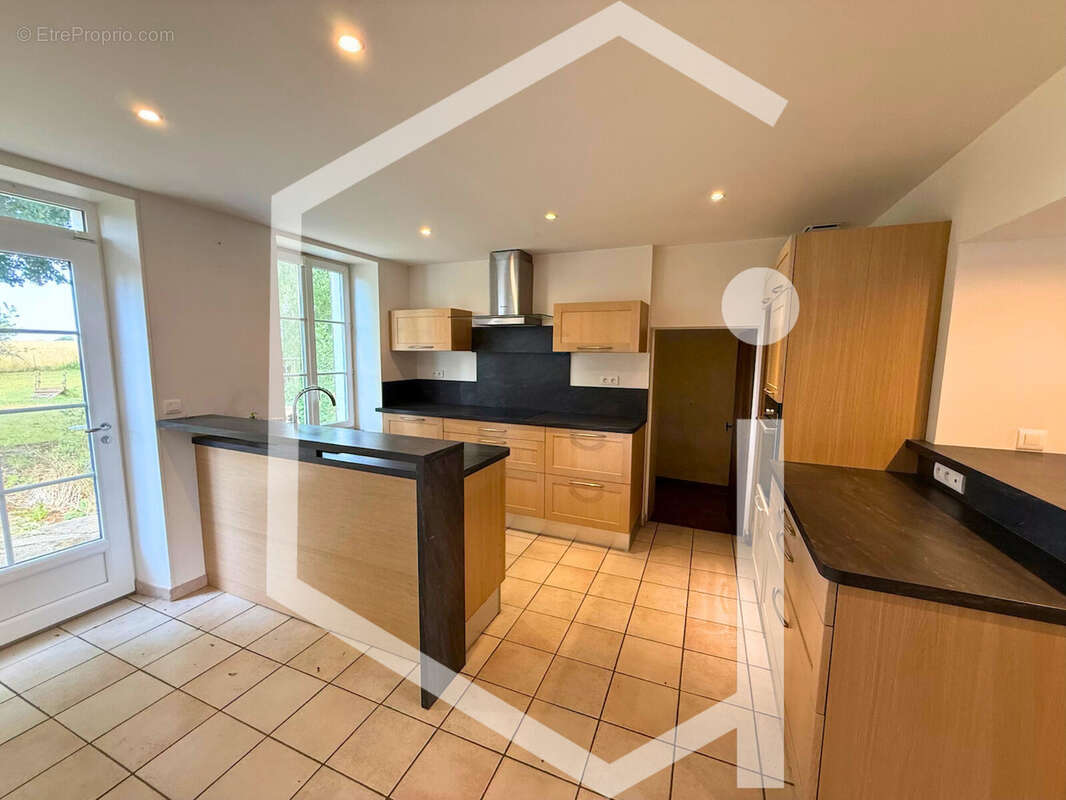 Maison à LA CHARITE-SUR-LOIRE