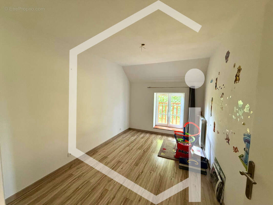 Maison à LA CHARITE-SUR-LOIRE