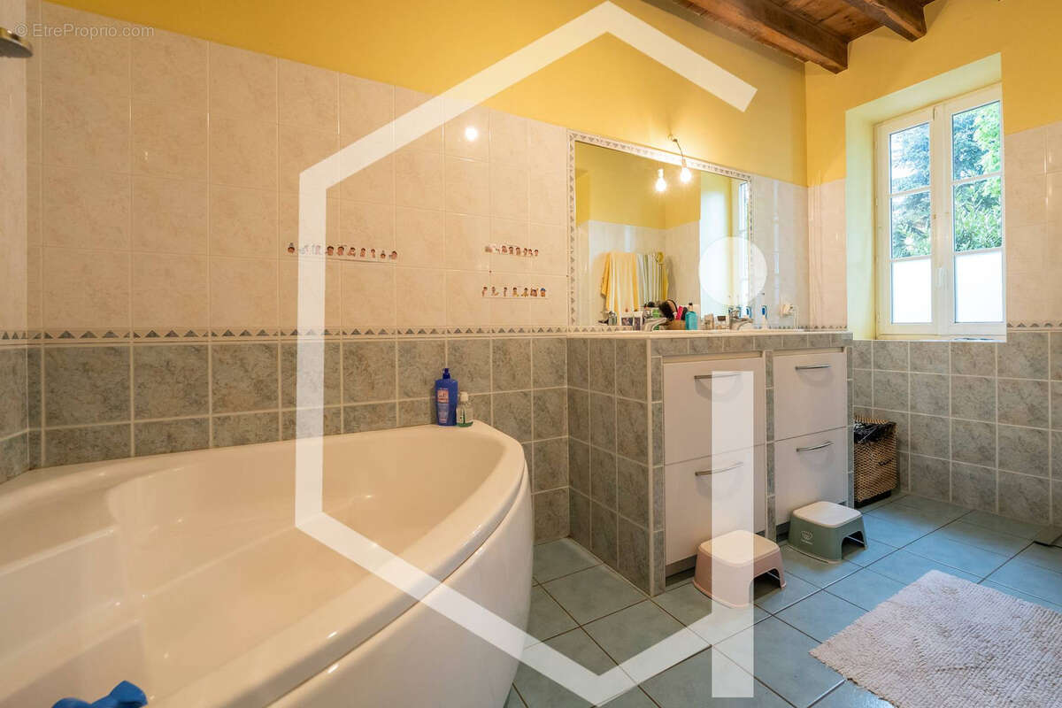 Maison à LA CHARITE-SUR-LOIRE